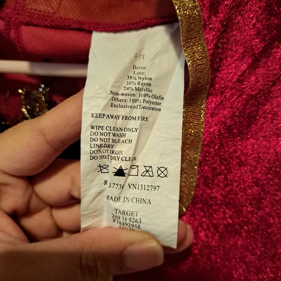 Red and black majorette costume, 4T to 5T - Picture 3 of 3